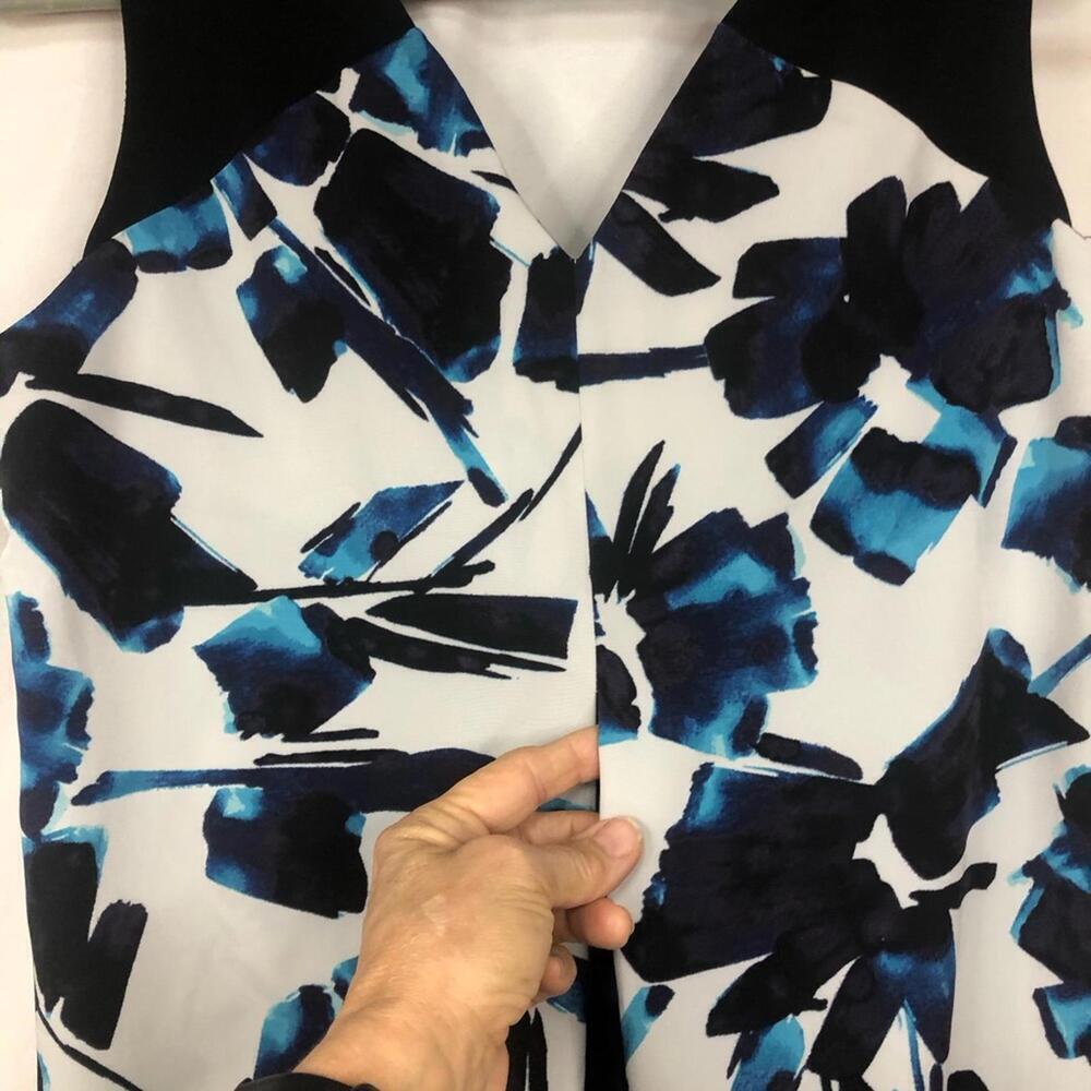 Simply Vera Dress Floral V Neck Pleated Front and Back Side Zip Tank Sleeveless - Picture 4 of 9